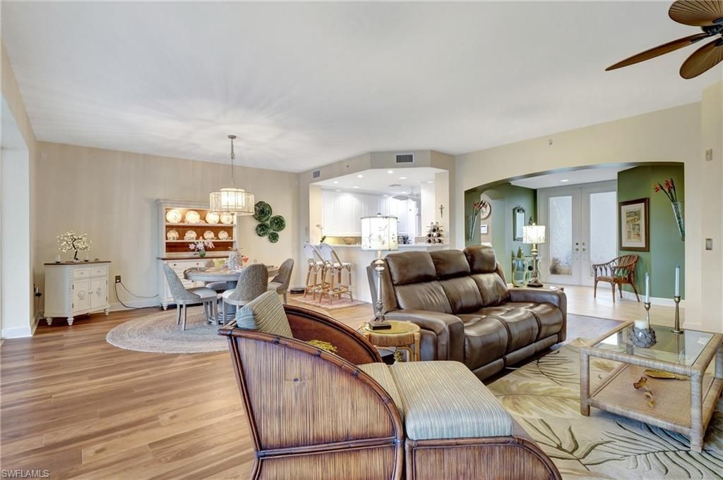 720 Waterford Dr, Unit 302, Naples, FL 34113 Photo