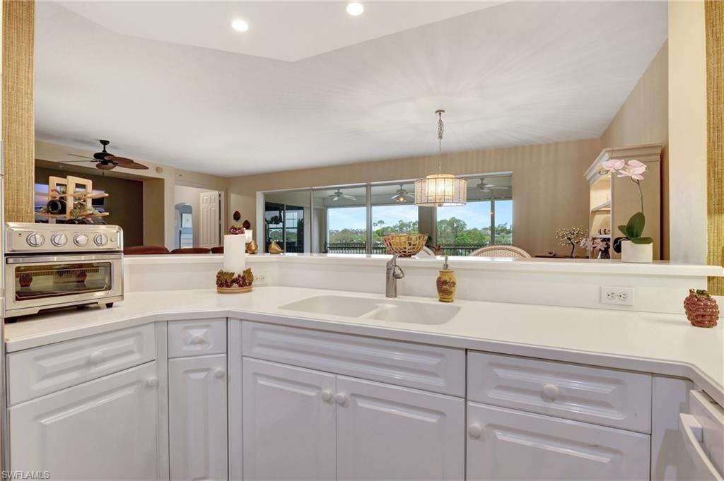 720 Waterford Dr, Unit 302, Naples, FL 34113 Photo