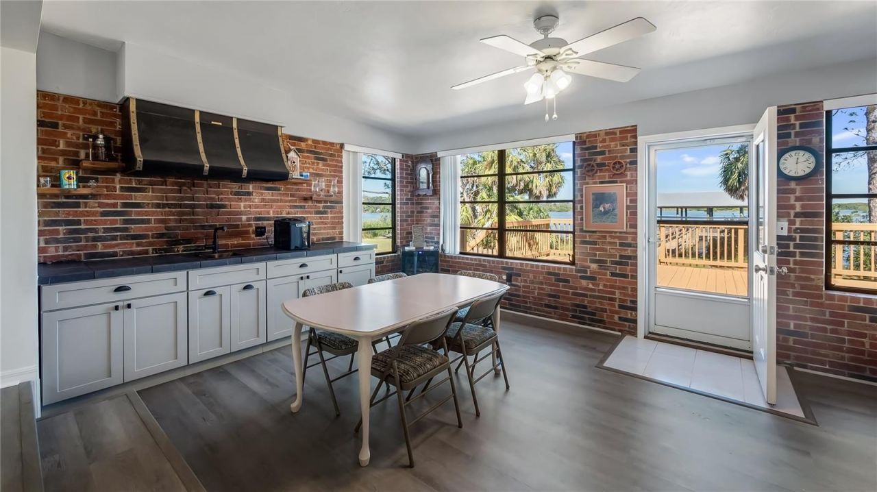 16317 Andrews Circle, Cedar Key, FL 32625 Photo