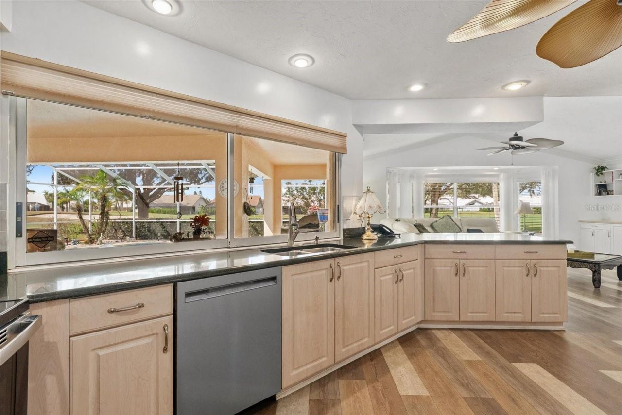 6423 Drewrys Bluff, Bradenton, FL 34203 Photo