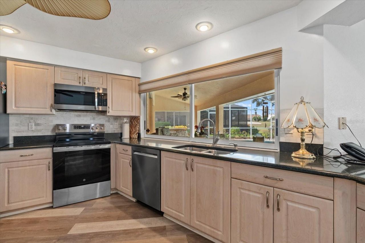 6423 Drewrys Bluff, Bradenton, FL 34203 Photo