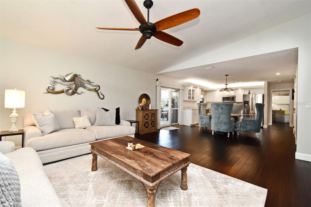1312 2nd Street, Edgewater, FL 32132 Photo