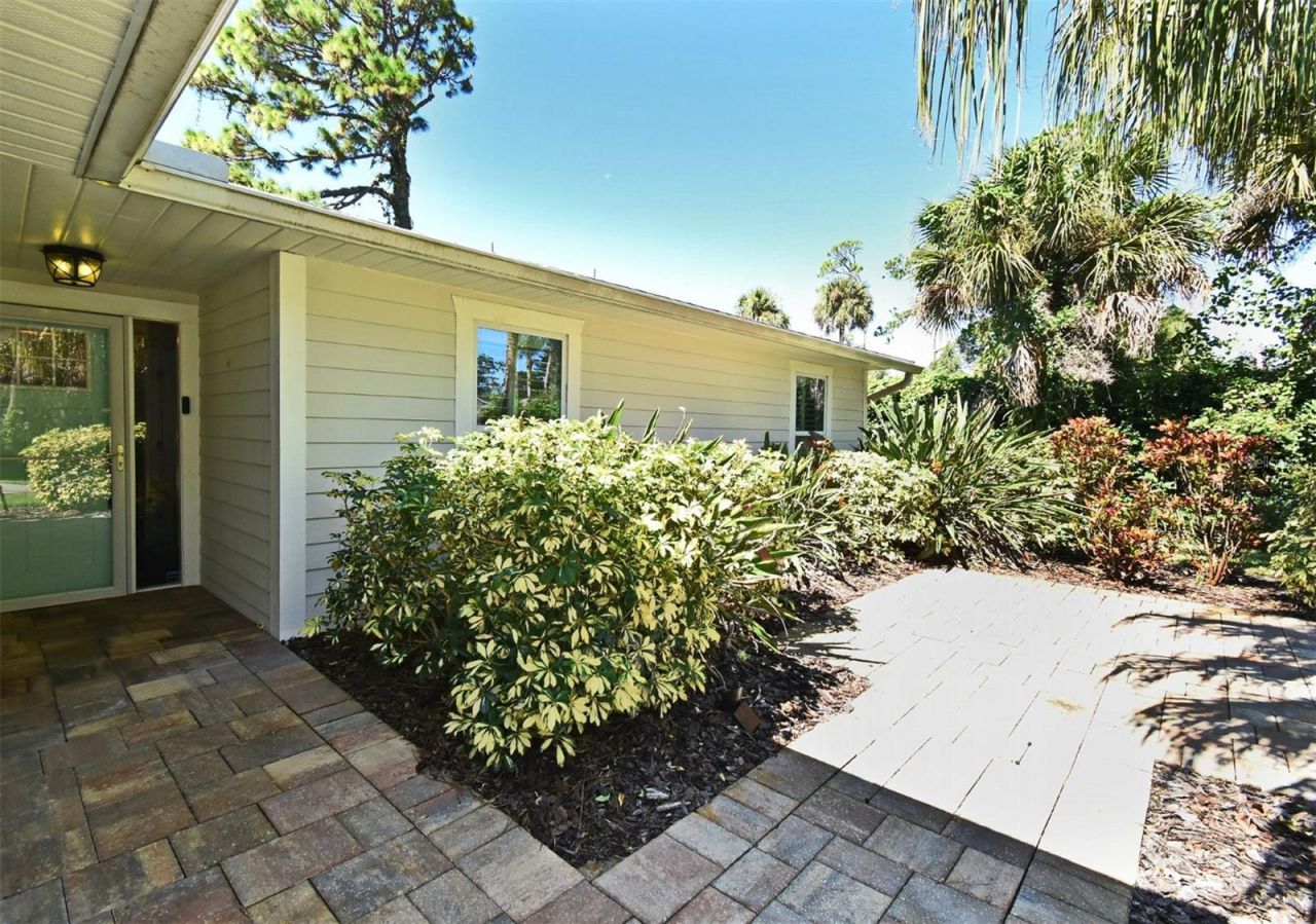 1312 2nd Street, Edgewater, FL 32132 Photo
