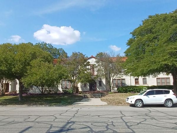 219 W Magnolia, San Antonio, TX 78212