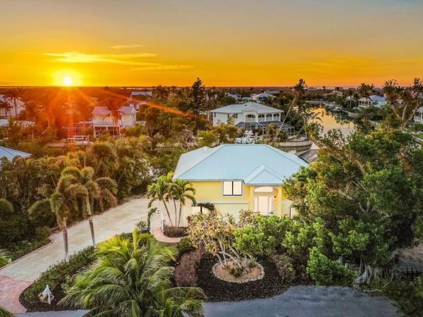 1731 Venus Drive, Sanibel, FL 33957
