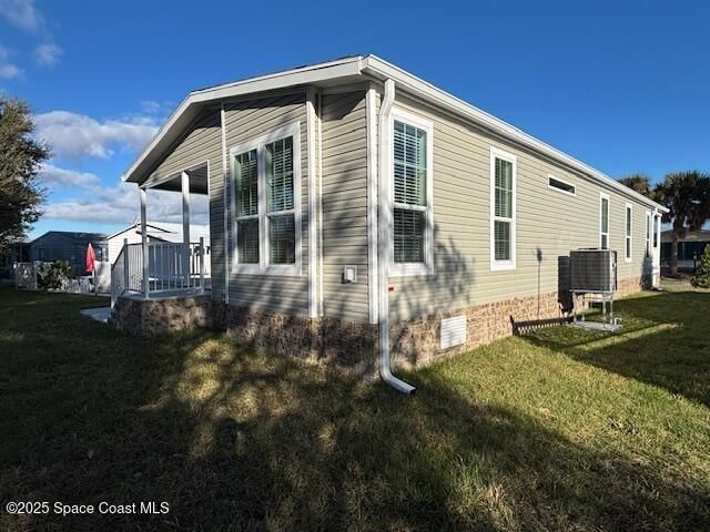 723 Hyacinth Circle, Barefoot Bay, FL 32976 Photo