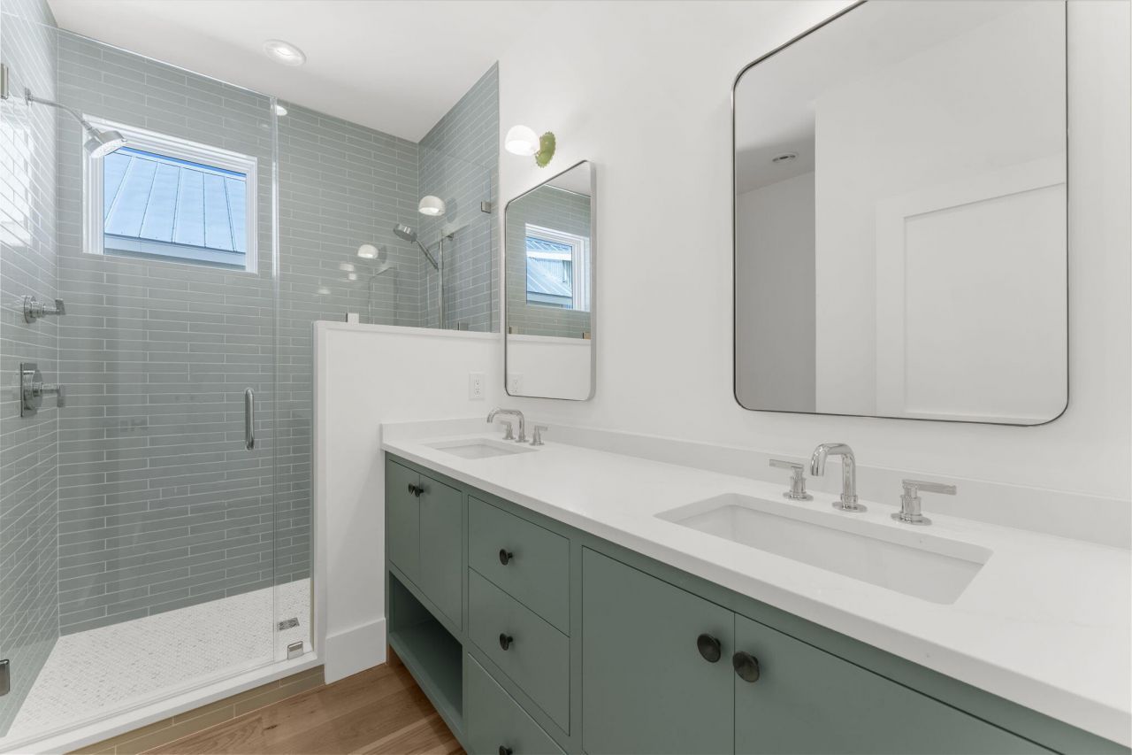 768 Gate Post Drive Photo 21