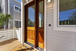 768 Gate Post Drive photo 4