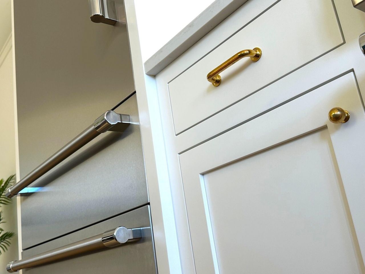 768 Gate Post Drive Photo 9