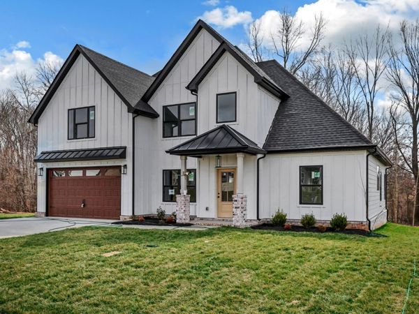 250 Bellshire Dr , Clarksville, TN 37043