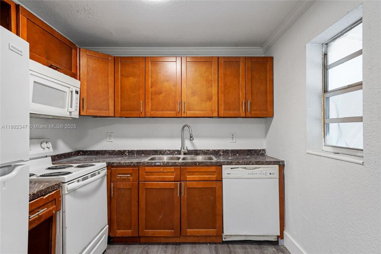 1789 NW 6th Ter, Pompano Beach, FL 33060 Photo