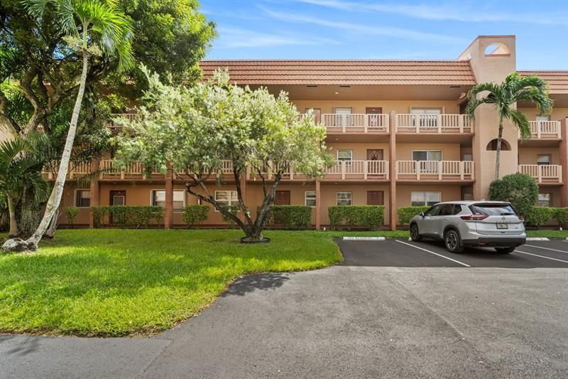 9660 Sunrise Lakes Boulevard, Unit 103, Sunrise, FL 33322 Photo