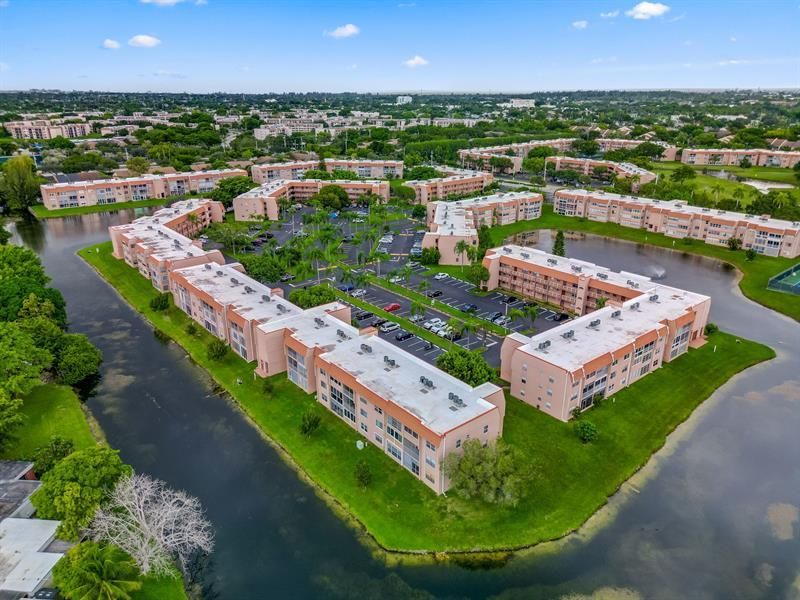 9660 Sunrise Lakes Boulevard, Unit 103, Sunrise, FL 33322 Photo