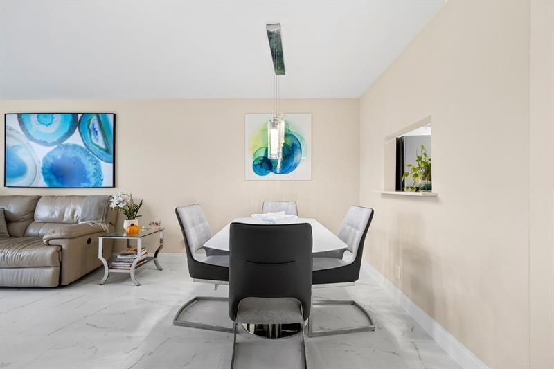 9660 Sunrise Lakes Boulevard, Unit 103, Sunrise, FL 33322 Photo