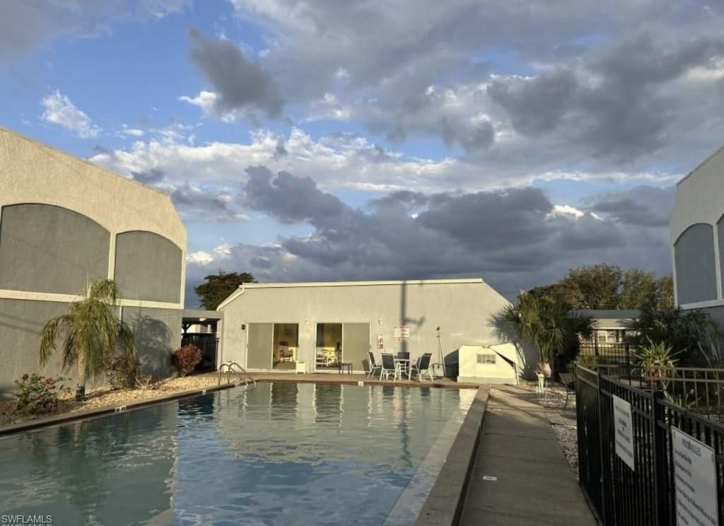 4513 SW 8th Ct, Unit 113, Cape Coral, FL 33914 Photo