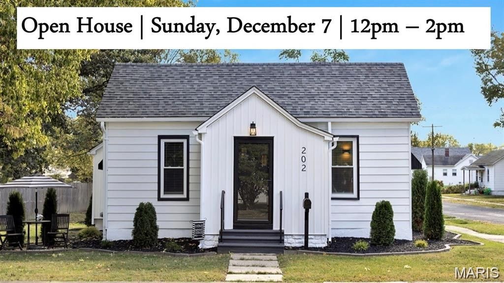 202 E Olive Street, Staunton, IL 62088 Main Photo