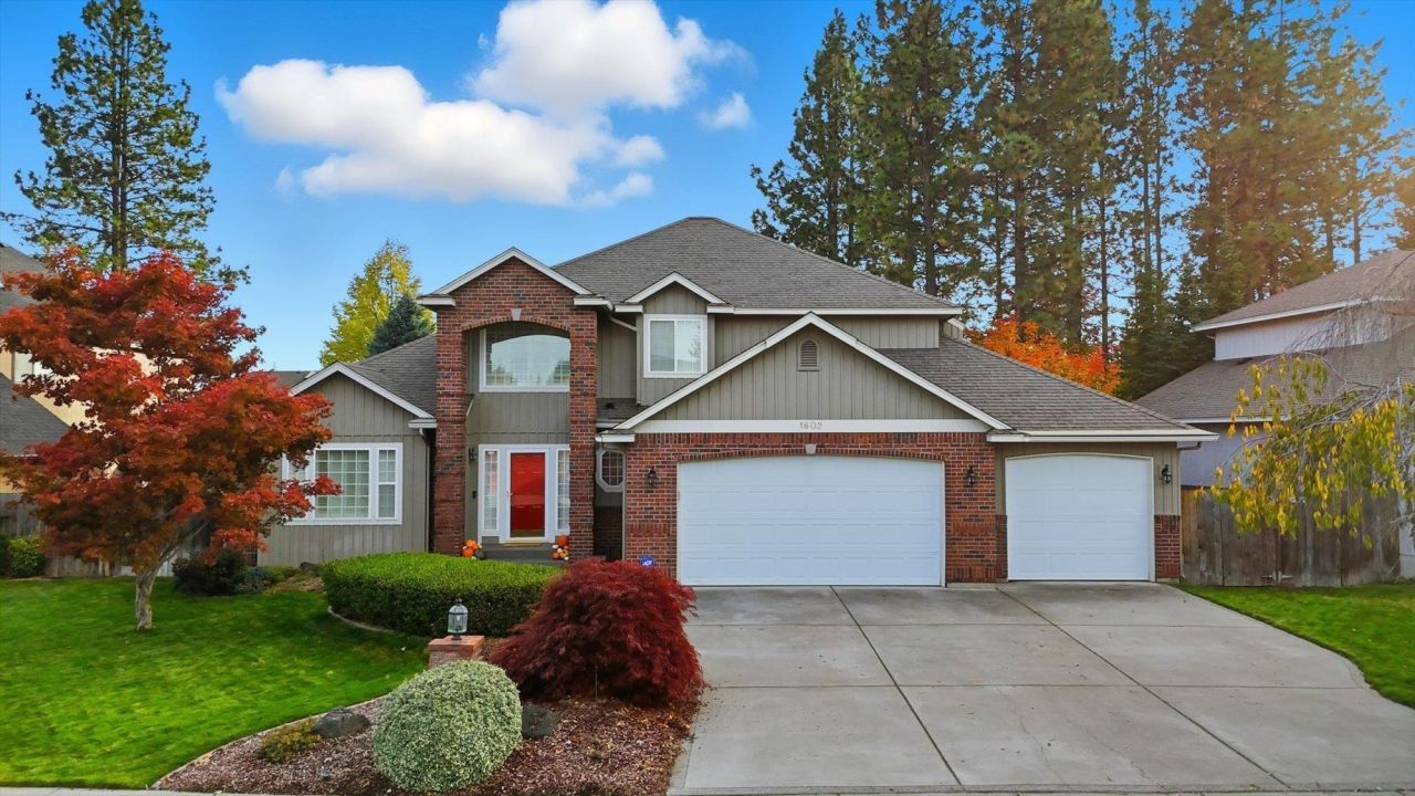 1602 E 53rd Ave, Spokane, WA 99223 Main Photo