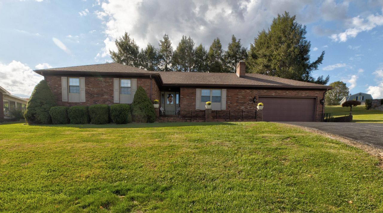 607 Springview Court, Mount Sterling, KY 40353 Main Photo