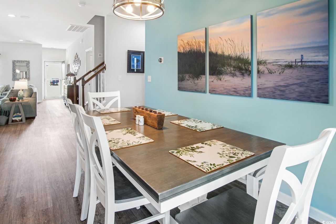 5039 Gladstone Dr Photo 12