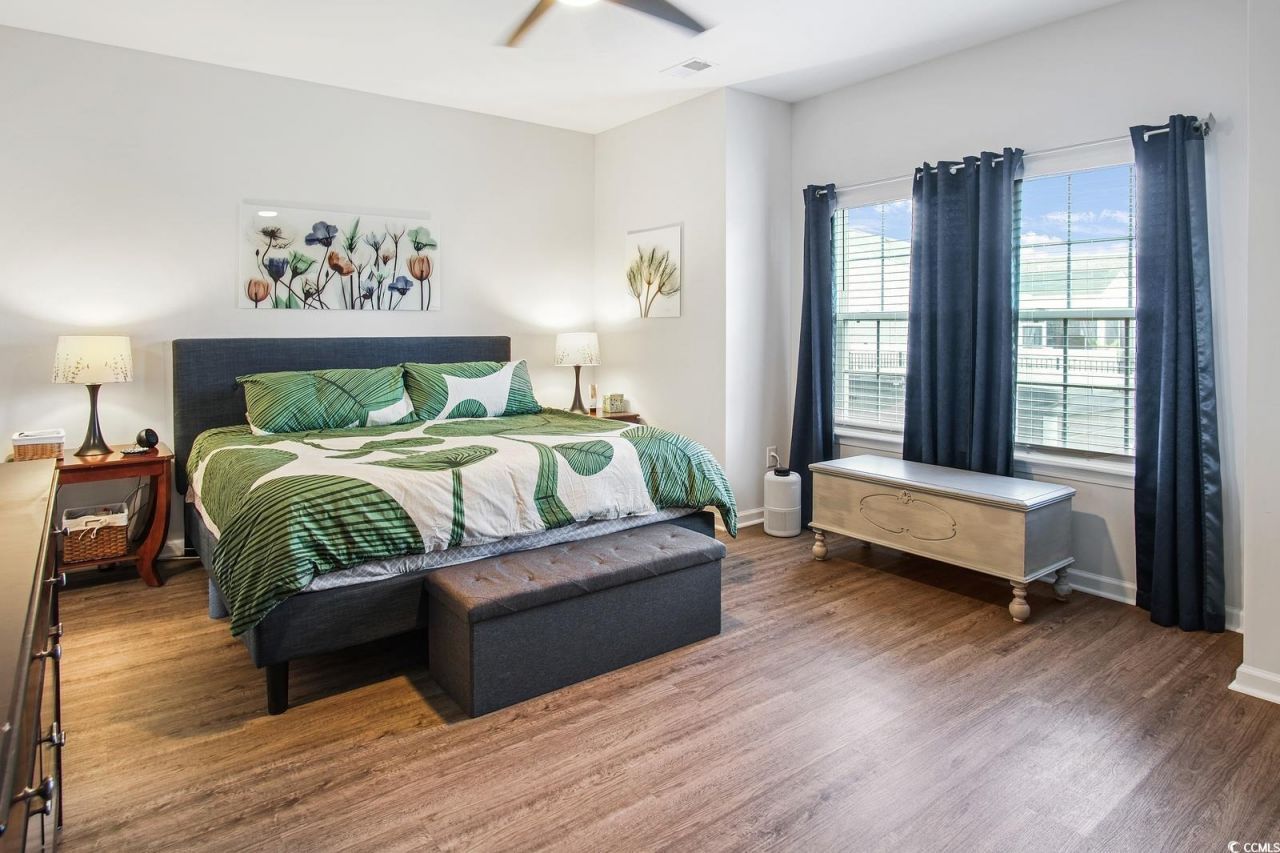 5039 Gladstone Dr Photo 19