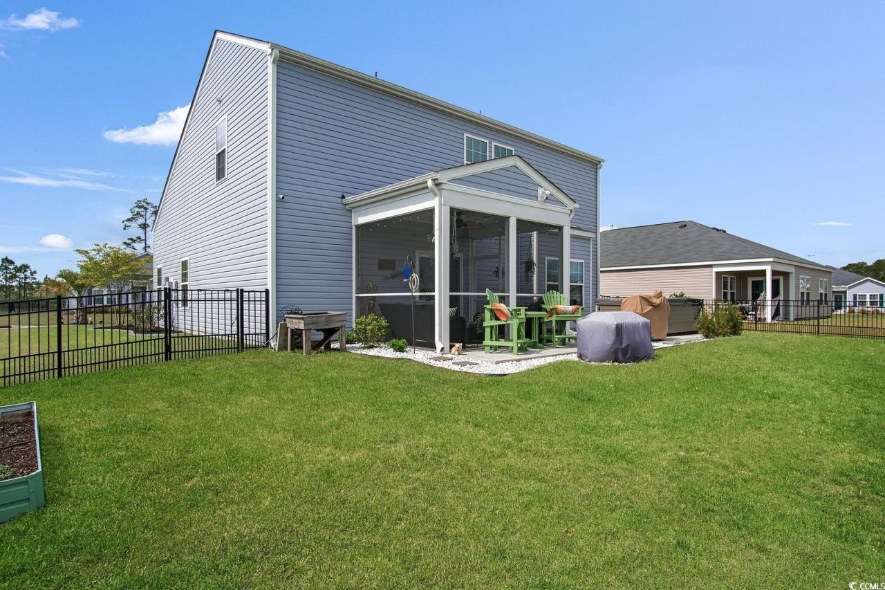 5039 Gladstone Dr Photo 28