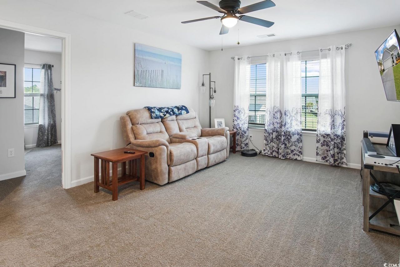 5039 Gladstone Dr Photo 35