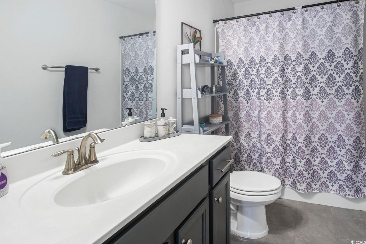 5039 Gladstone Dr Photo 39