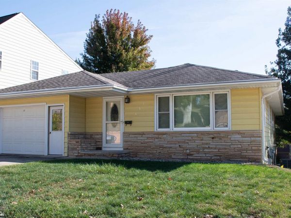 631 W 17Th Street, Carroll, IA 51401