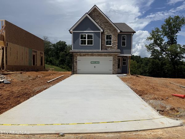 507 8th Avenue, Lenoir City, TN 37771
