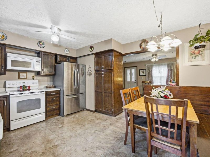 1485 Demorest Road, Columbus, OH 43228 Photo 12