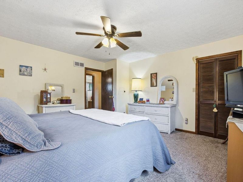 1485 Demorest Road, Columbus, OH 43228 Photo 25