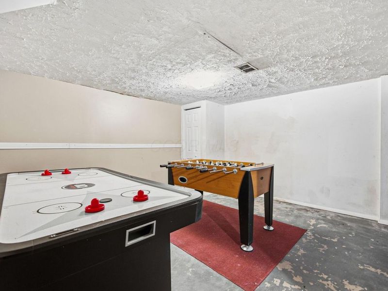 1485 Demorest Road, Columbus, OH 43228 Photo 32