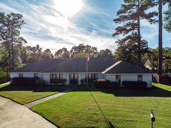 231 Greenfield Place, Brandon, MS 39047