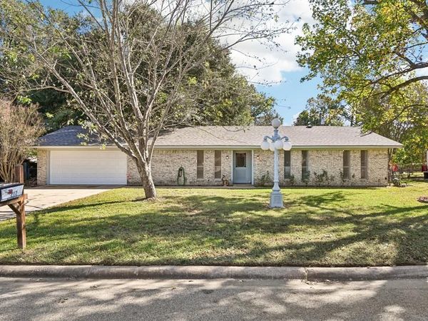212 Lou Street, Sulphur Springs, TX 75482