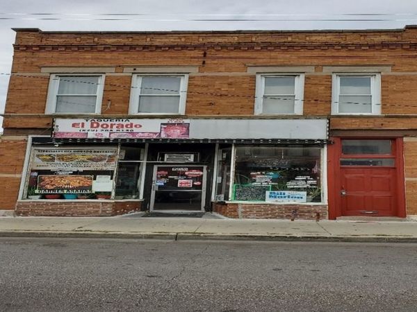 6952 N Clark Street, Chicago, IL 60626