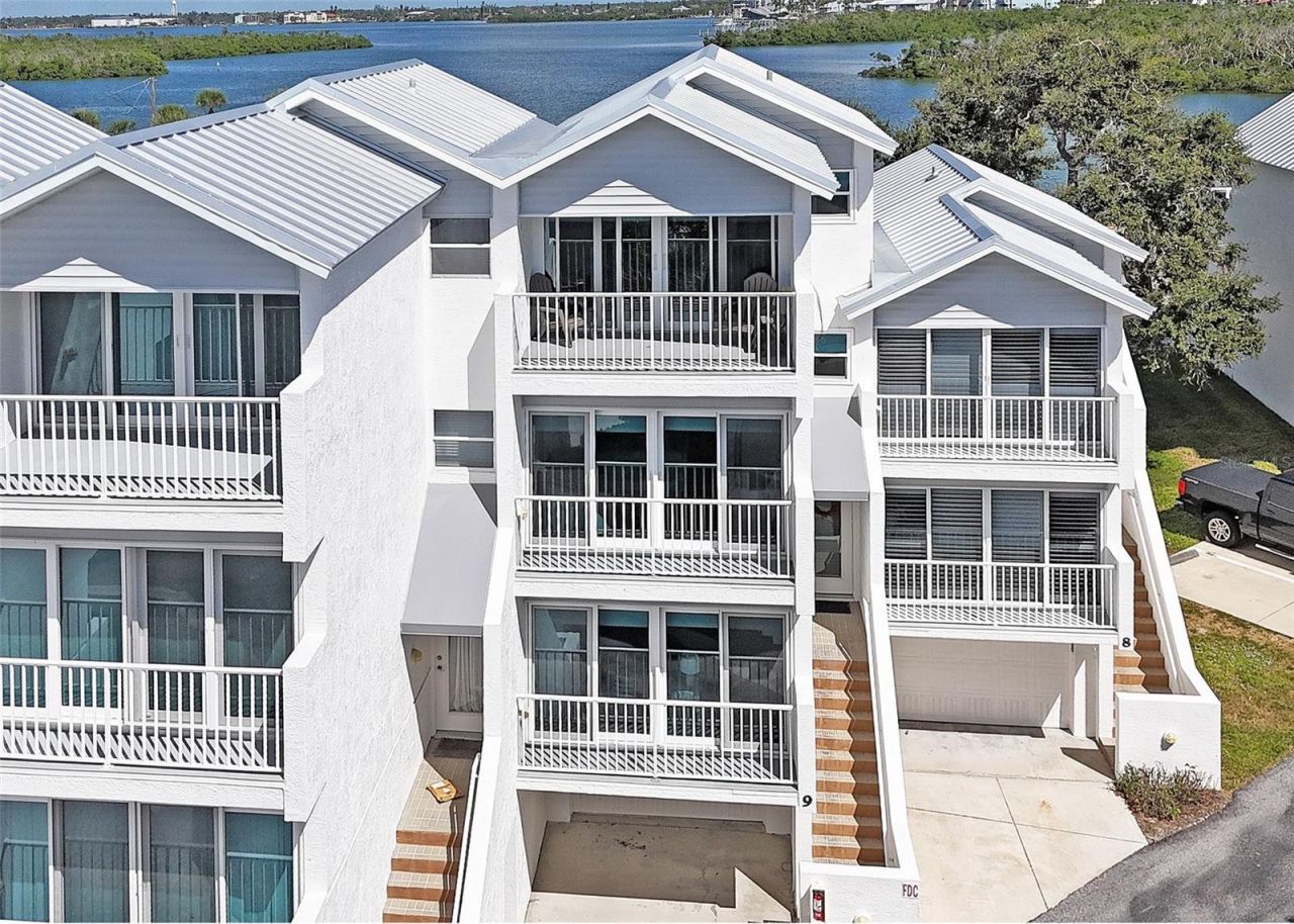 2255 N Beach Road, Unit 9, Englewood, FL 34223 Main Photo