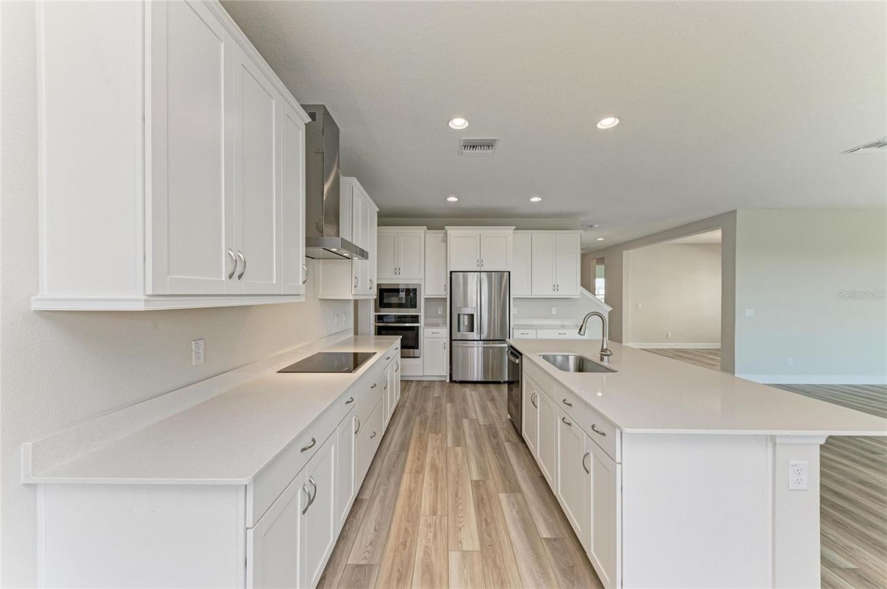 9723 Surrey Rose Drive, San Antonio, FL 33576 Photo