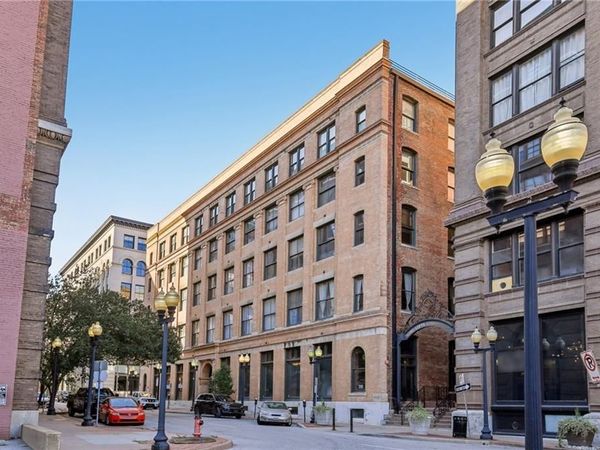 308 W 8th Street, Unit 509, Kansas City, MO 64105