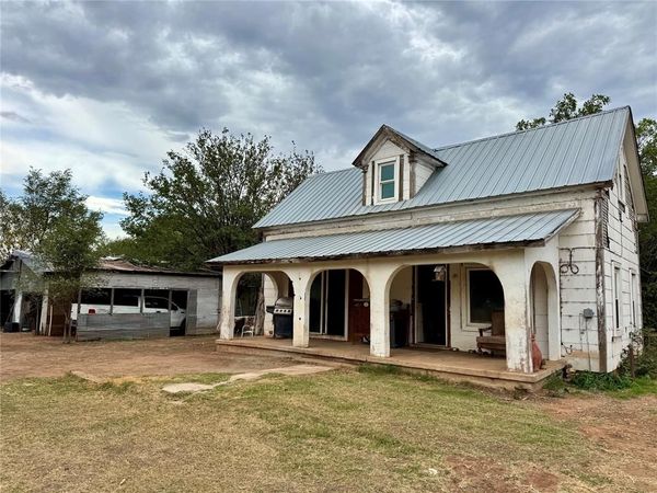 221 E 6th Street, Texola, OK 73668