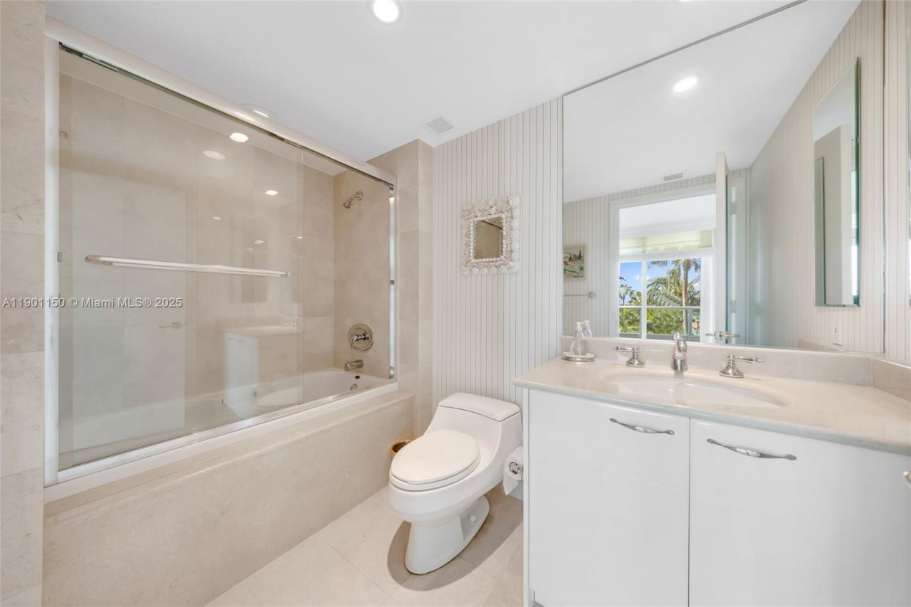 19955 NE 38th Ct, Unit 705, Aventura, FL 33180 Photo