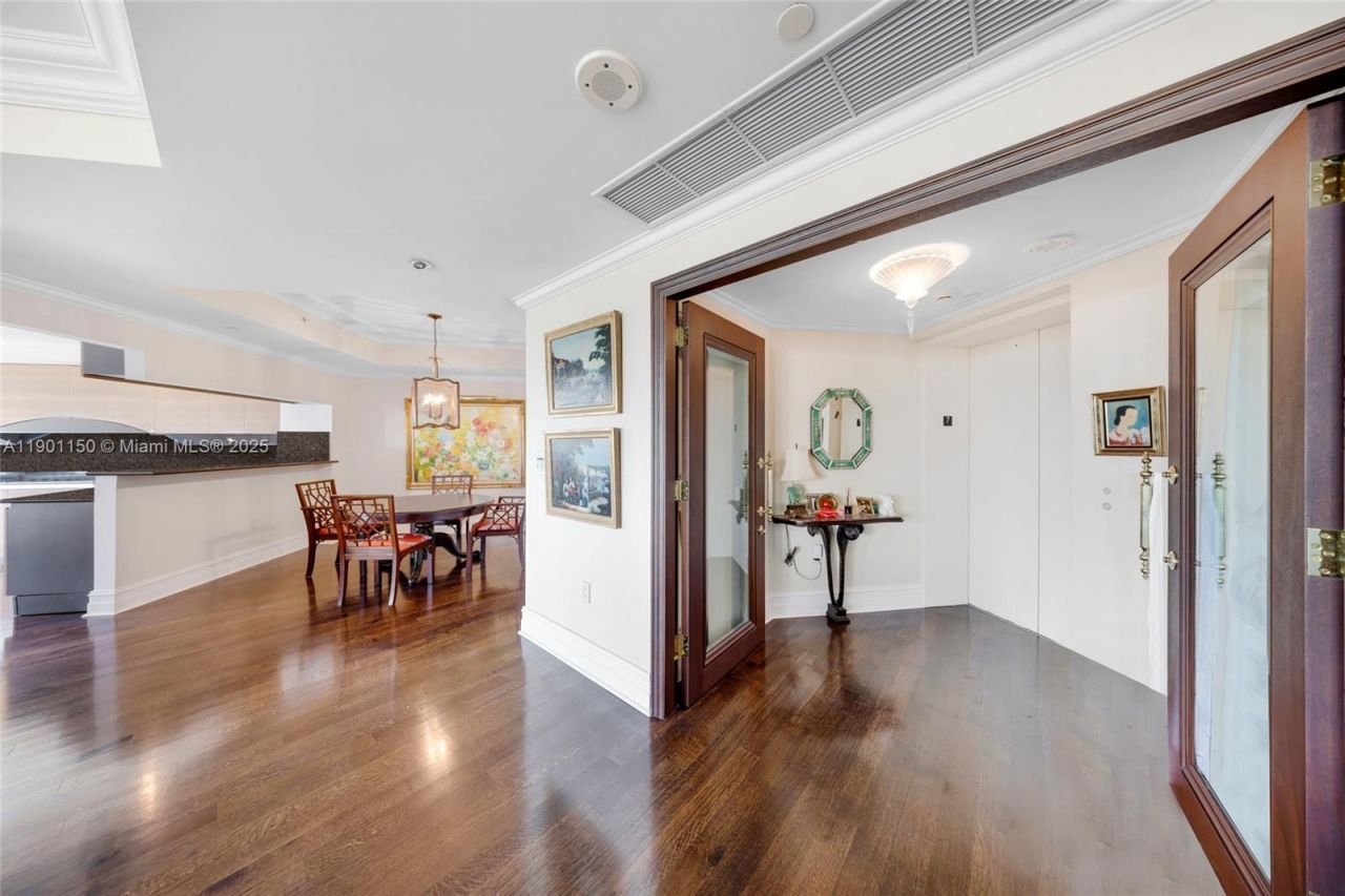 19955 NE 38th Ct, Unit 705, Aventura, FL 33180 Photo