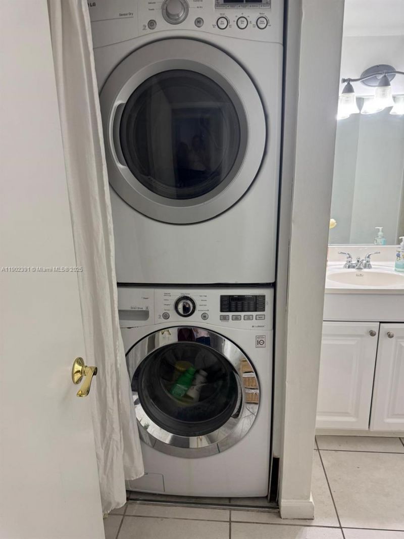 8255 SW 152nd Ave, Unit E-410, Miami, FL 33193 Photo