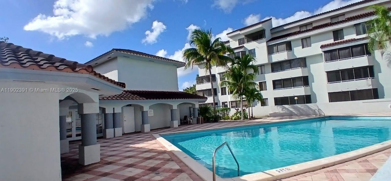 8255 SW 152nd Ave, Unit E-410, Miami, FL 33193 Photo