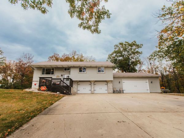 518 Brandywine Circle, Varna, IL 61375