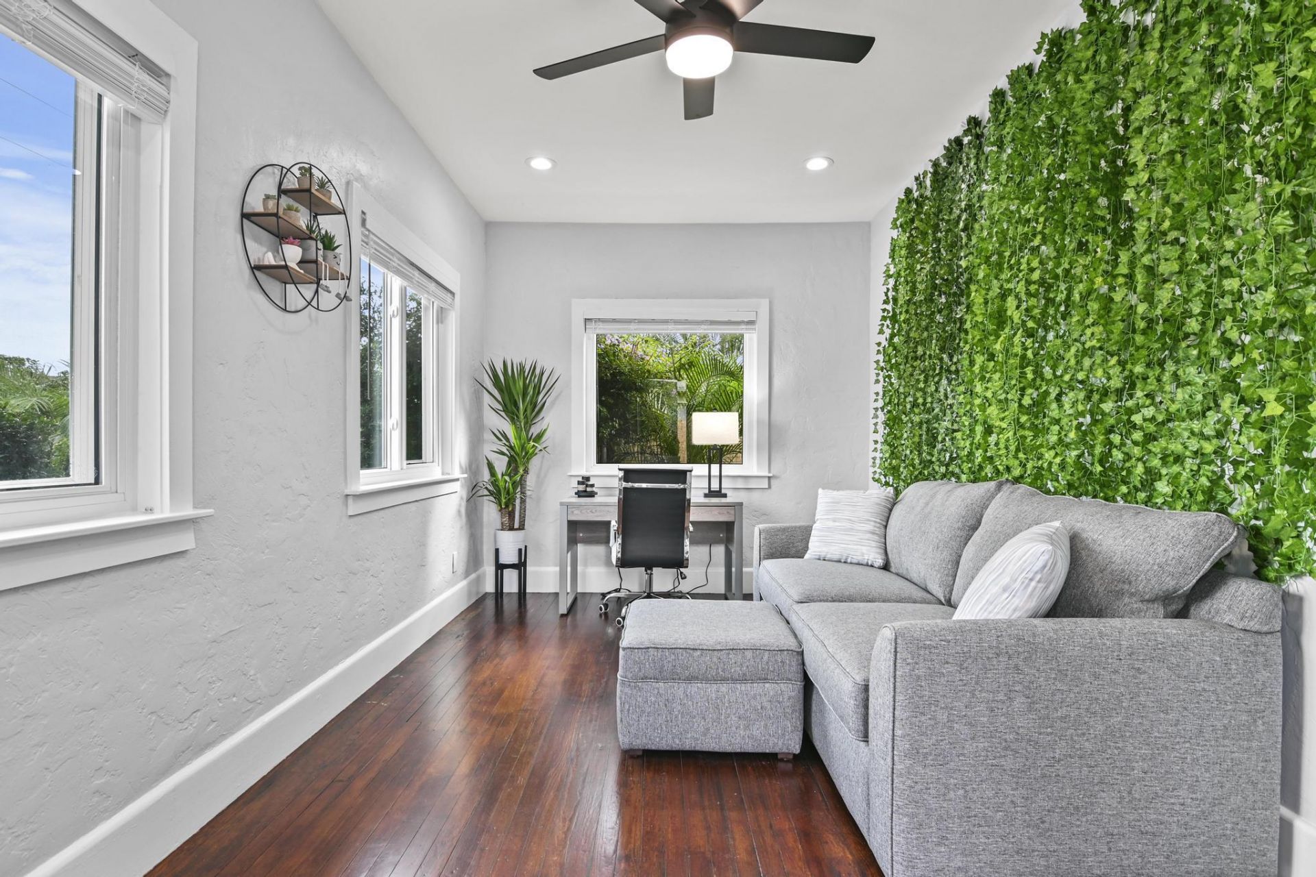 424 Malverne Road, West Palm Beach, FL 33405 Photo