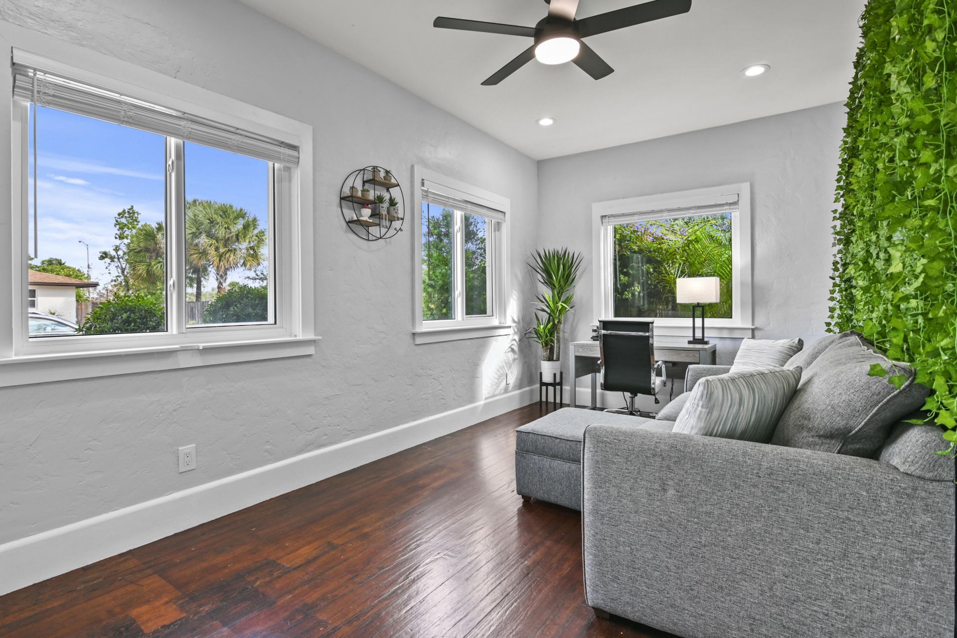 424 Malverne Road, West Palm Beach, FL 33405 Photo