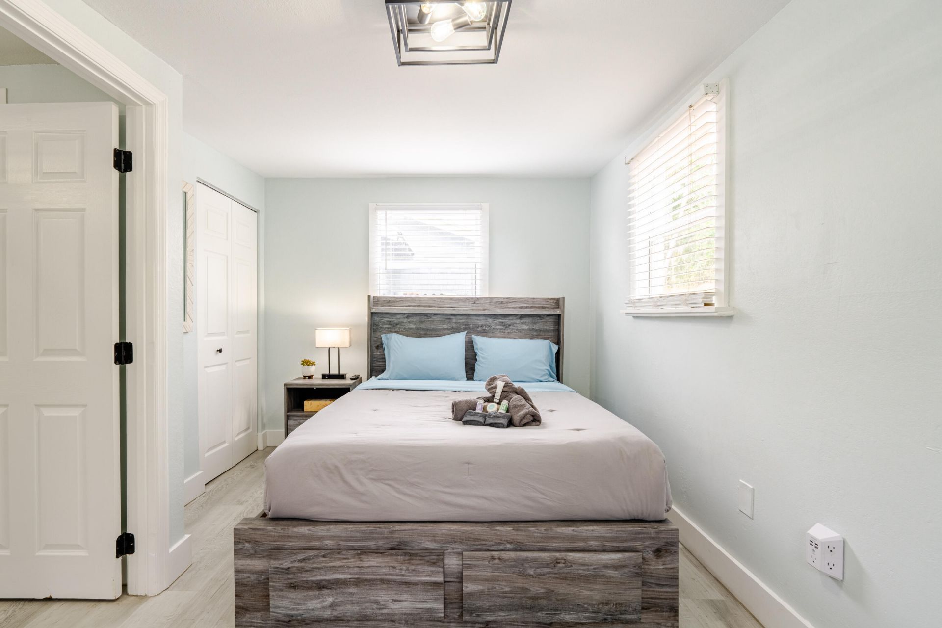 424 Malverne Road, West Palm Beach, FL 33405 Photo