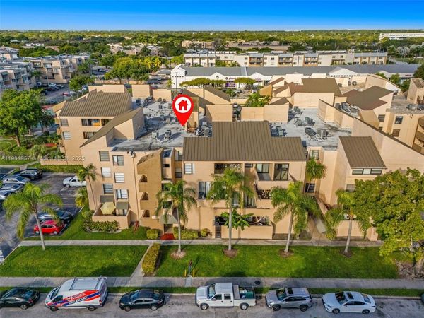 10500 SW 108th Ave, Unit B210, Miami, FL 33176