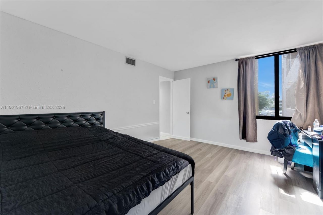 10500 SW 108th Ave, Unit B210, Miami, FL 33176 Photo