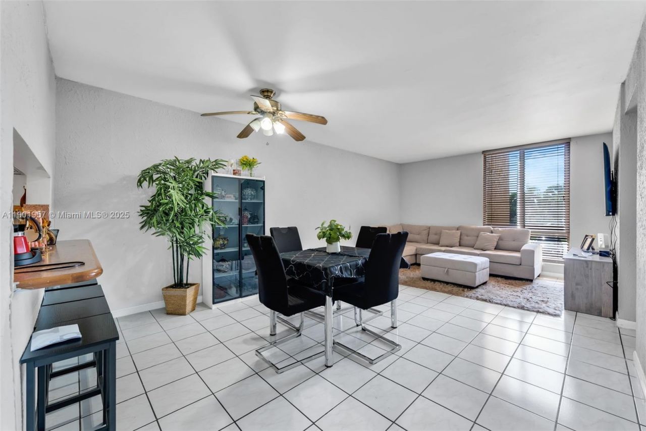 10500 SW 108th Ave, Unit B210, Miami, FL 33176 Photo